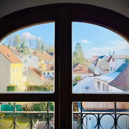 Old Town Loft - A Charming 3 Bedroom Oasis Apartman