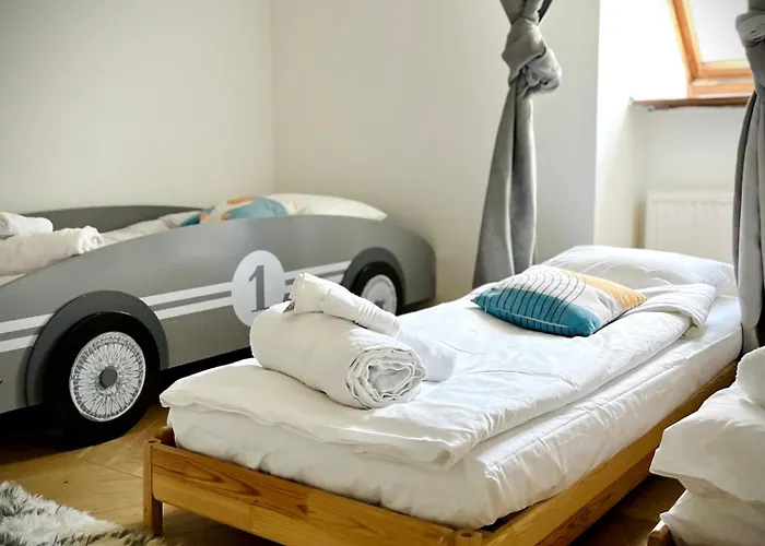 Old Town Loft - A Charming 3 Bedroom Oasis